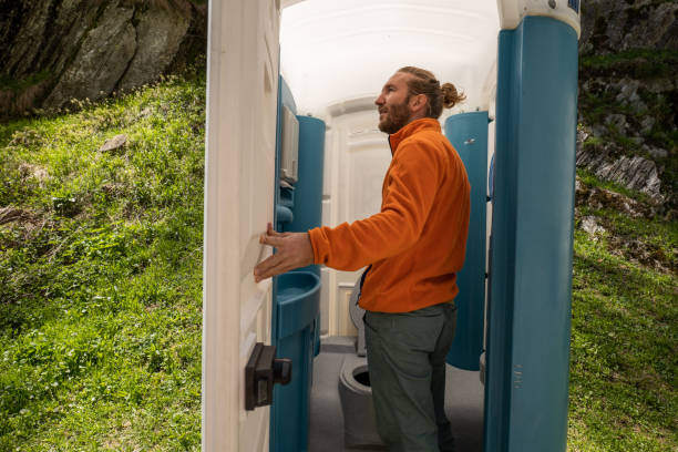 Best Portable restroom trailer rental  in Dayton, IN
